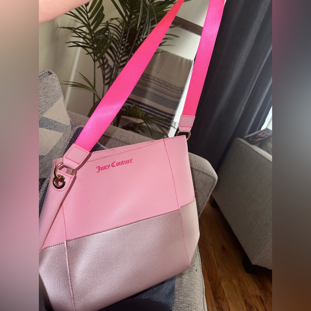 Juicy couture medium size bag